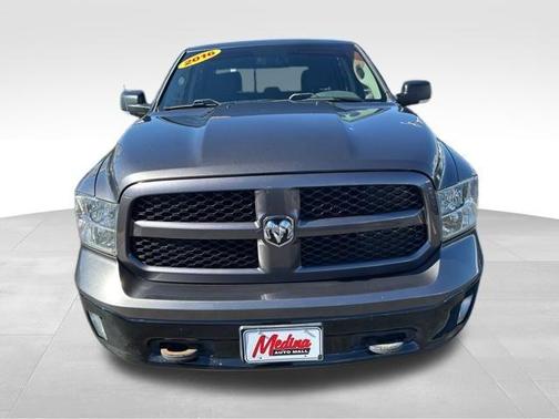 2016 RAM 1500 SLT