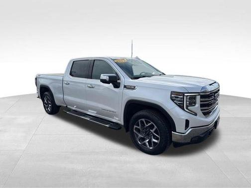 White Frost Tri-Coat 2023 GMC Sierra 1500 SLT