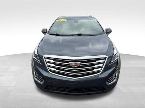 Shadow Metallic 2019 Cadillac XT5 Luxury