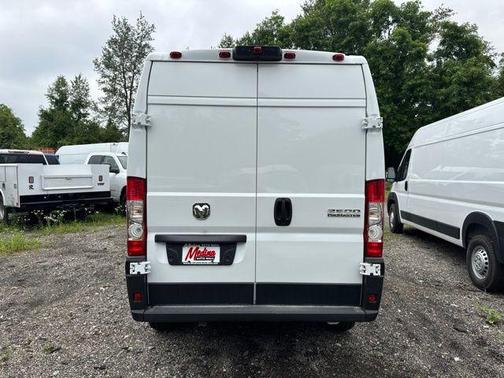 Bright White Clearcoat 2026 RAM ProMaster 2500 High Roof