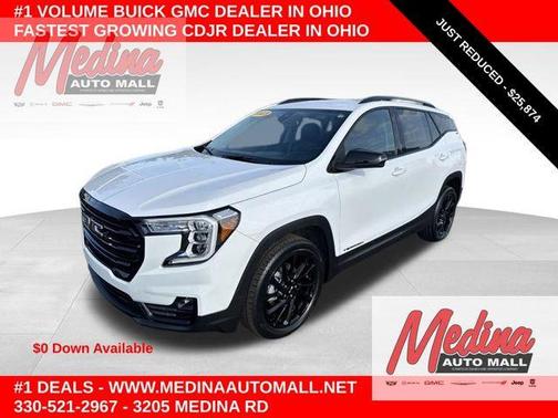 Summit White 2023 GMC Terrain SLT