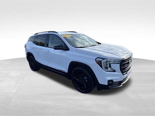 Summit White 2023 GMC Terrain SLT