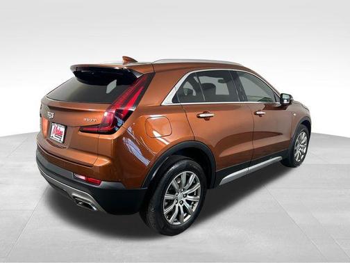 2021 Cadillac XT4 Premium Luxury