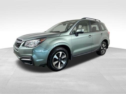 Jasmine Green Metallic 2017 Subaru Forester 2.5i Premium
