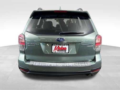 Jasmine Green Metallic 2017 Subaru Forester 2.5i Premium
