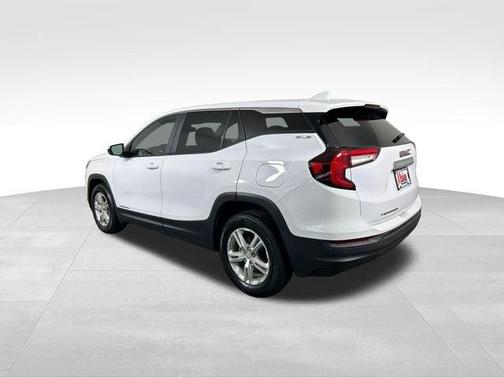 Summit White 2023 GMC Terrain SLE