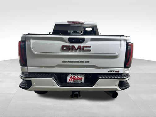 2024 GMC Sierra 2500 AT4