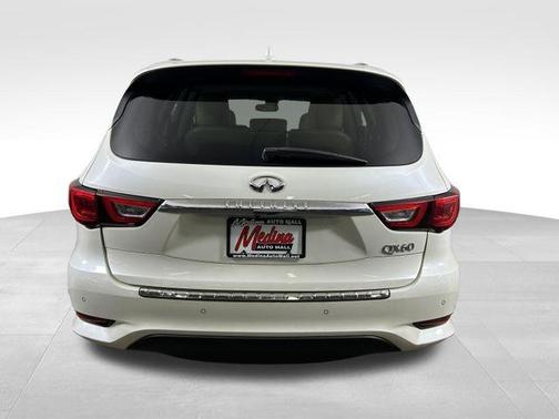 2017 INFINITI QX60 Base