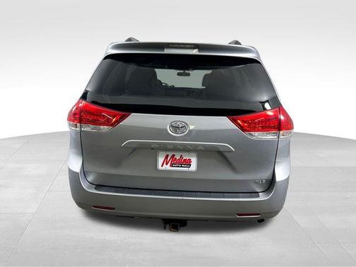 2014 Toyota Sienna L