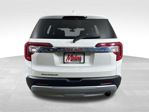 Summit White 2021 GMC Acadia SLE