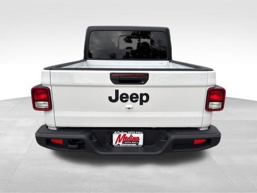 2026 Jeep Gladiator 