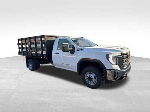 Summit White 2026 GMC Sierra 3500 Pro