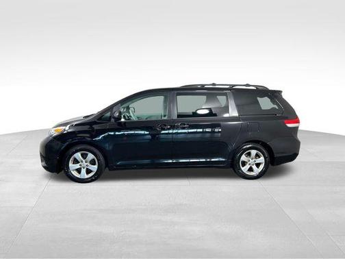 2013 Toyota Sienna LE
