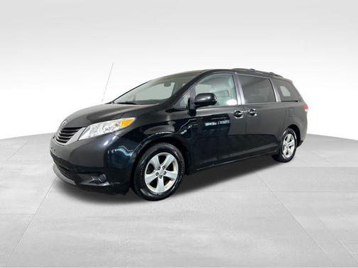 2013 Toyota Sienna LE