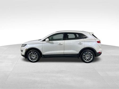 White Platinum Clearcoat Metallic 2017 Lincoln MKC Reserve