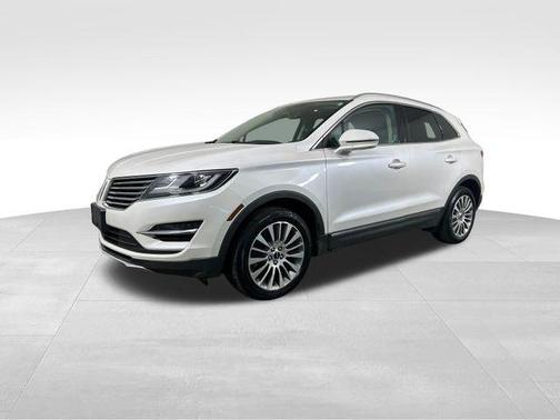 White Platinum Clearcoat Metallic 2017 Lincoln MKC Reserve