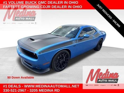 B5 Blue Pearlcoat 2023 Dodge Challenger R/T Scat Pack