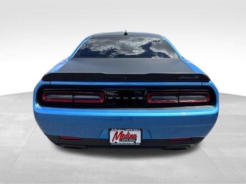 B5 Blue Pearlcoat 2023 Dodge Challenger R/T Scat Pack