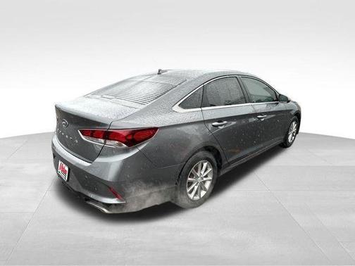 Machine Gray 2018 Hyundai SONATA SE