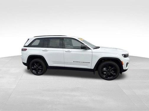 Bright White Clearcoat 2024 Jeep Grand Cherokee Limited