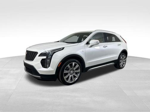 Crystal White Tri-Coat 2023 Cadillac XT4 Premium Luxury