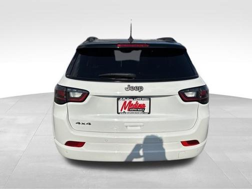 2023 Jeep Compass Altitude