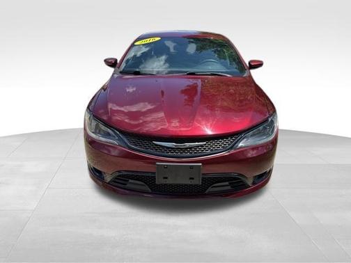2016 Chrysler 200 S