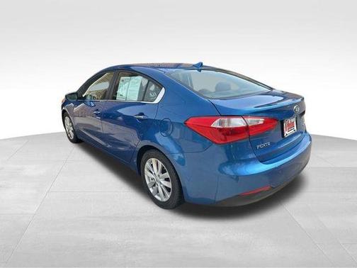 Abyss Blue 2015 Kia Forte EX