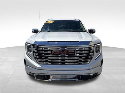 White Frost Tri-Coat 2024 GMC Sierra 1500 Denali