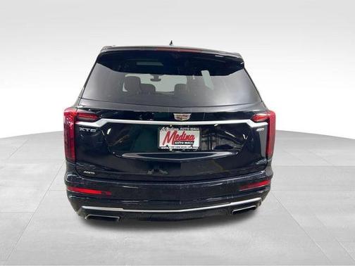 Stellar Black Metallic 2022 Cadillac XT6 Premium Luxury AWD