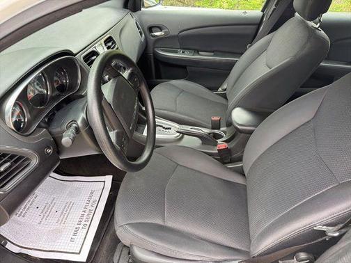 Bright White Clearcoat 2013 Chrysler 200 LX