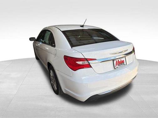 Bright White Clearcoat 2013 Chrysler 200 LX