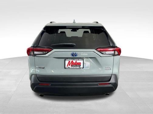 2020 Toyota RAV4 Hybrid XLE