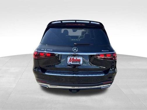 Obsidian Black Metallic 2025 Mercedes-Benz GLS 450 4MATIC