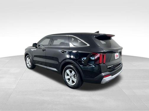 2024 Kia Sorento LX