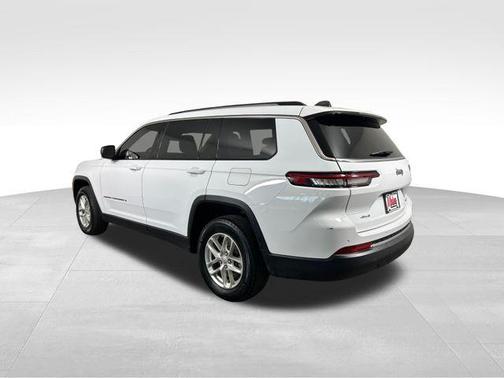 Bright White Clearcoat 2023 Jeep Grand Cherokee L Laredo