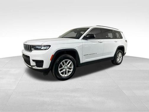 Bright White Clearcoat 2023 Jeep Grand Cherokee L Laredo