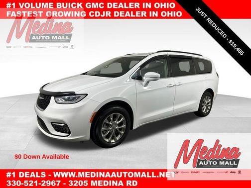 Bright White Clearcoat 2022 Chrysler Pacifica Touring-L