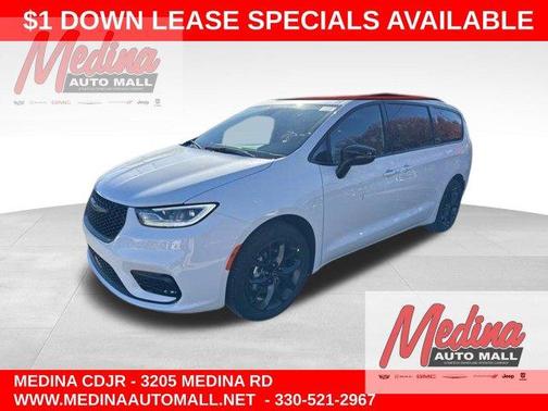 Bright White Clearcoat 2026 Chrysler Pacifica Select