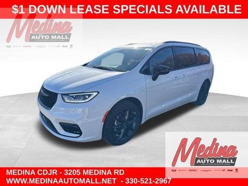 Bright White Clearcoat 2026 Chrysler Pacifica Select