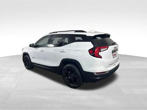 Summit White 2024 GMC Terrain AT4