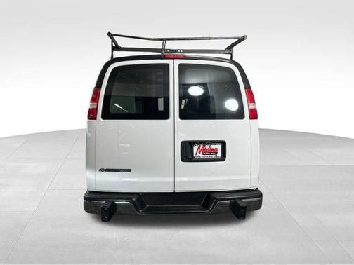 Summit White 2019 Chevrolet Express 2500 Work Van