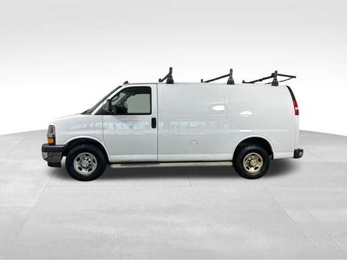 Summit White 2019 Chevrolet Express 2500 Work Van