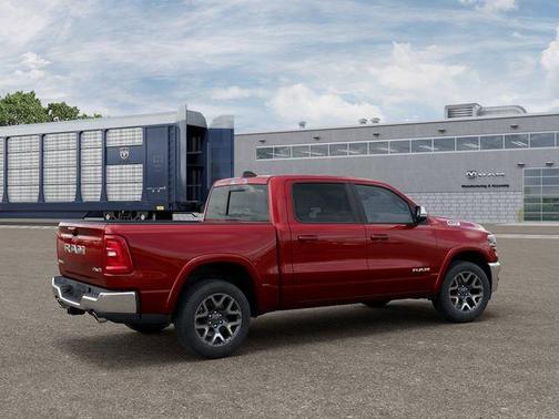 Molten Red Pearlcoat 2026 RAM 1500 Laramie