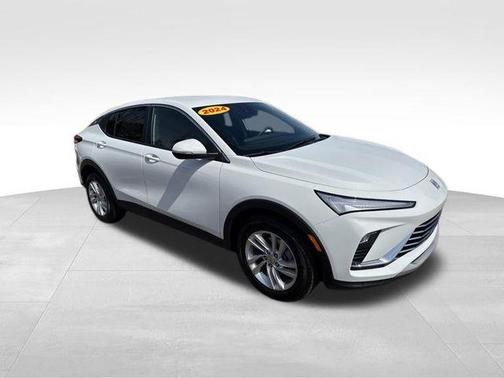 Summit White 2024 Buick Envista Preferred