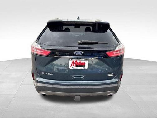 Blue Metallic 2019 Ford Edge SEL