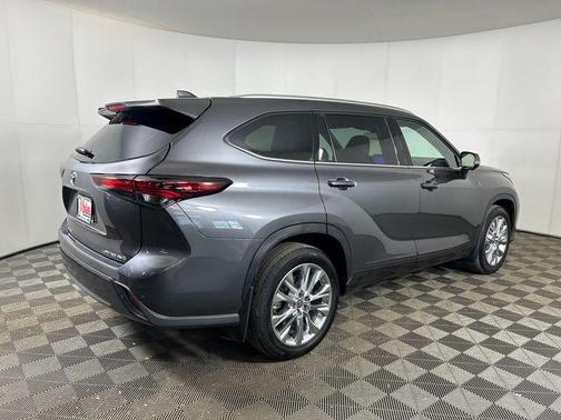 2024 Toyota Highlander Limited