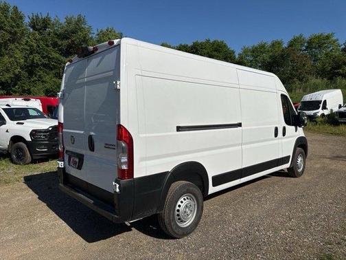 Bright White Clearcoat 2026 RAM ProMaster 2500 High Roof