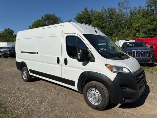 Bright White Clearcoat 2026 RAM ProMaster 2500 High Roof