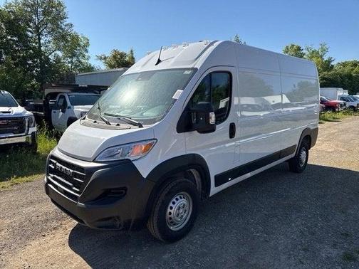 Bright White Clearcoat 2026 RAM ProMaster 2500 High Roof